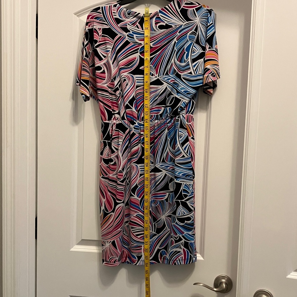 Trina Turk V-Neck Tropical Print Dress Size Medium - Picture 3 of 9